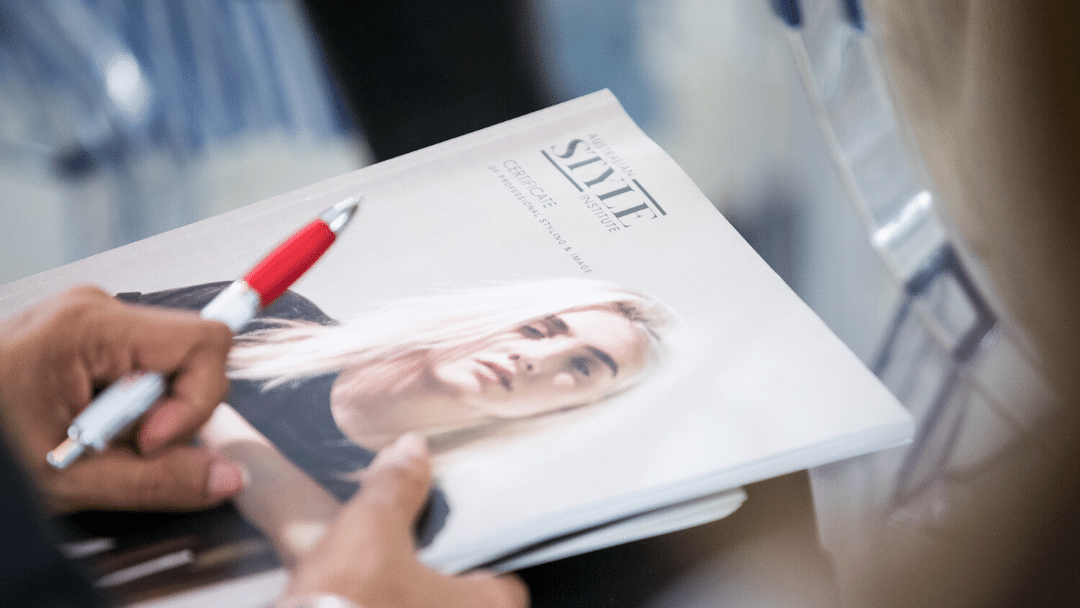 how-to-become-a-personal-stylist-online